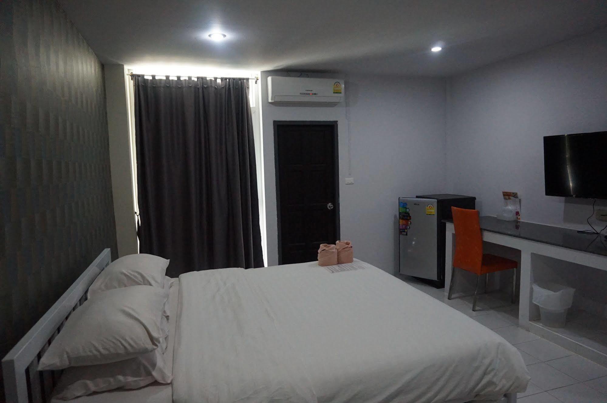 The One Phetchabun Aparthotel Exterior photo